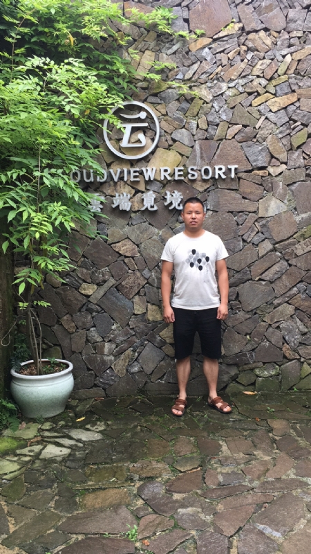 何超洪的第三张照片--南阳相亲服务中心