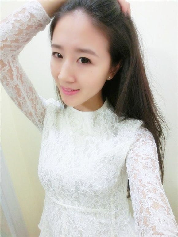 初久与歌的第一张照片--南阳相亲服务中心