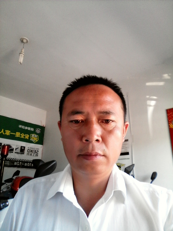 左手的第一张照片--南阳相亲服务中心