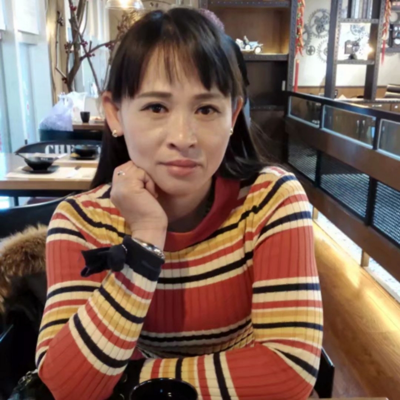 玫瑰花的第一张照片--南阳相亲服务中心