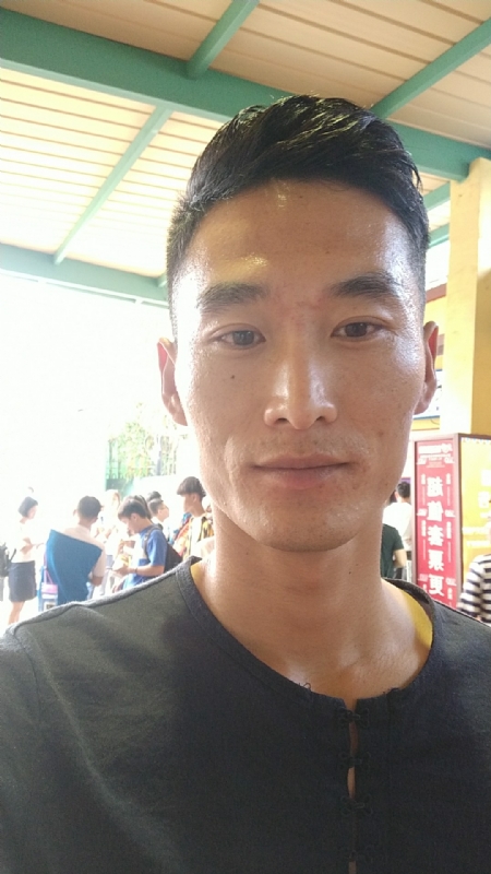 难得糊涂的第一张照片--南阳相亲服务中心