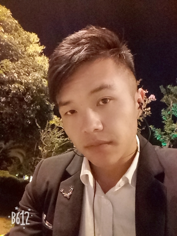 只求一陪伴的第一张照片--南阳相亲服务中心