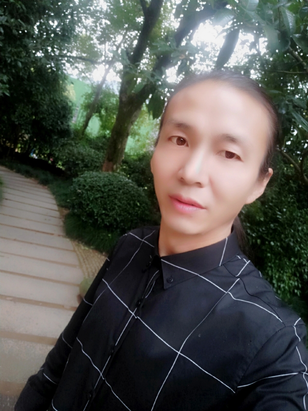 北方的狼的第一张照片--南阳相亲服务中心