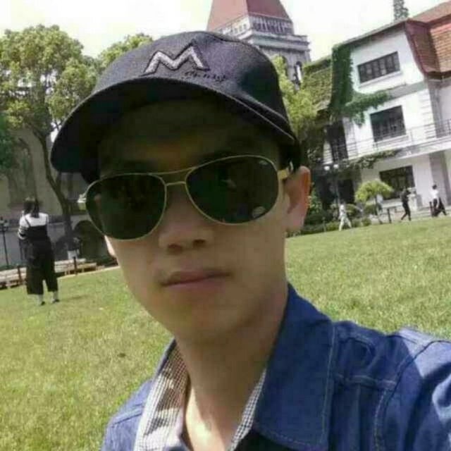 龙小华的第一张照片--南阳相亲服务中心