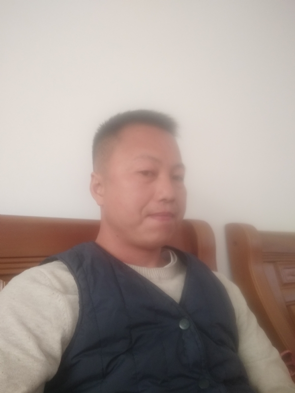 只对你好的第一张照片--南阳相亲服务中心