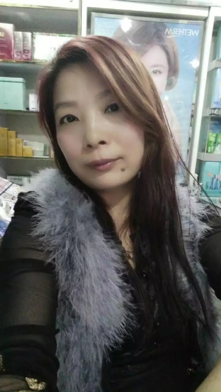 胡静的第三张照片--南阳相亲服务中心