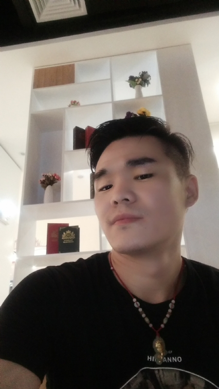 涵博随缘的第一张照片--南阳相亲服务中心