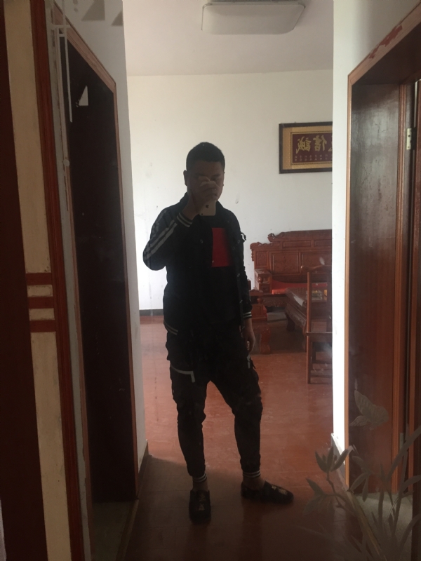 MC无所畏惧的第一张照片--南阳相亲服务中心