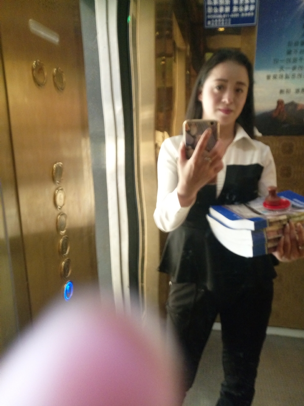 铿锵玫瑰的第一张照片--南阳相亲服务中心