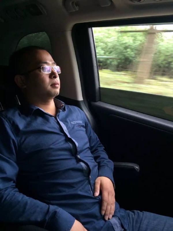 世界那么大的第三张照片--南阳相亲服务中心