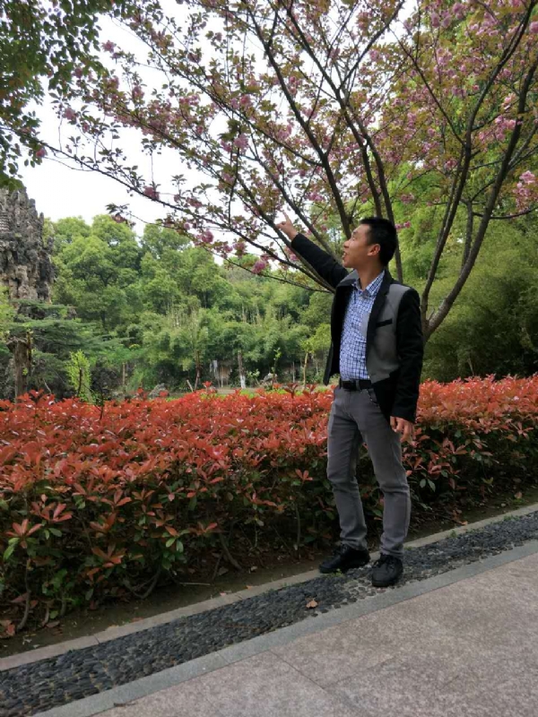 坦诚的第一张照片--南阳相亲服务中心