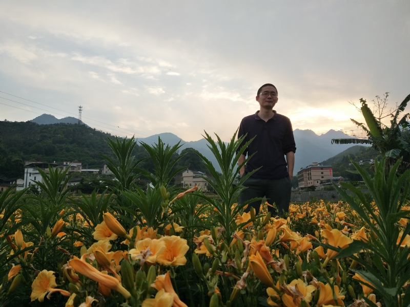 黄晓东的第一张照片--南阳相亲服务中心