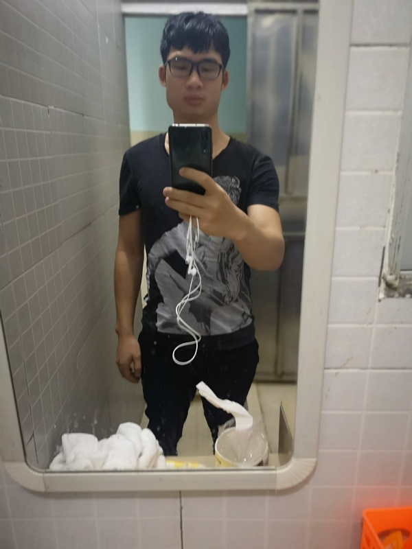 右手的执着的第一张照片--南阳相亲服务中心