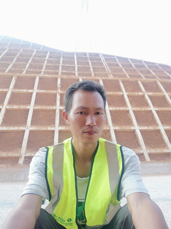 哥们的第一张照片--南阳相亲服务中心