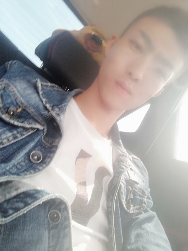 傻雕的第一张照片--南阳相亲服务中心