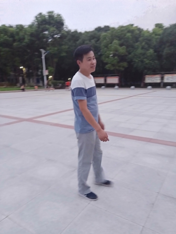 一笑的第一张照片--南阳相亲服务中心