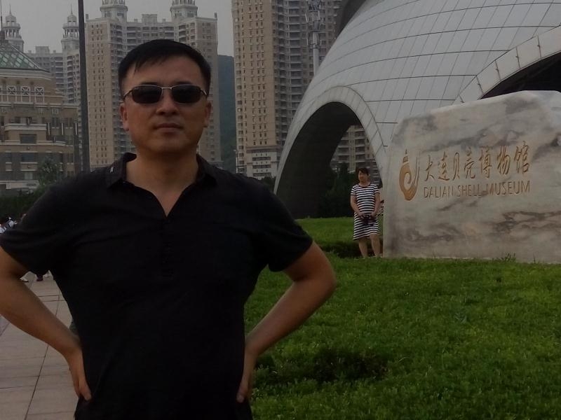 豁达的第一张照片--南阳相亲服务中心