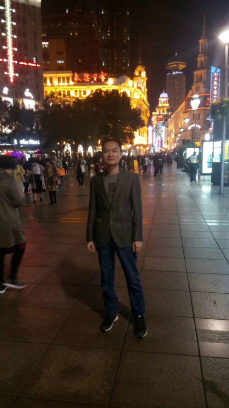 水池养鱼的第一张照片--南阳相亲服务中心