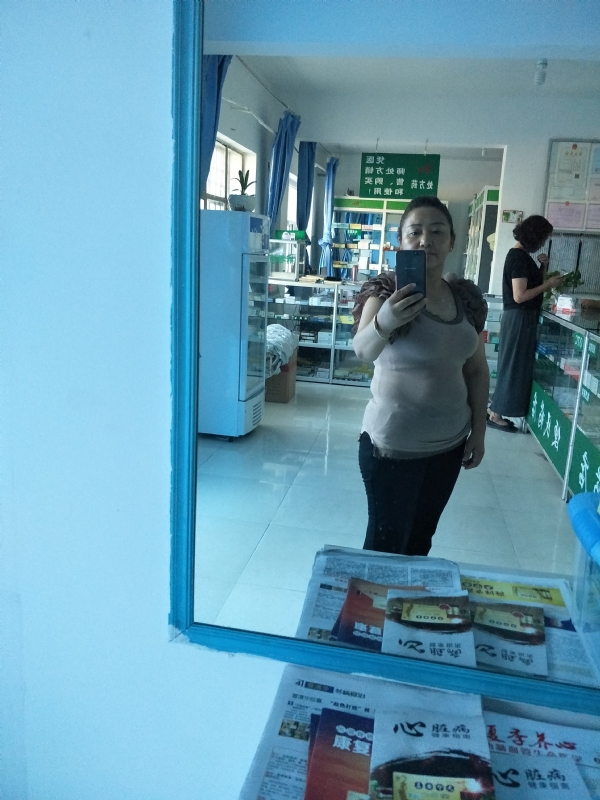 龙丹花的第一张照片--南阳相亲服务中心