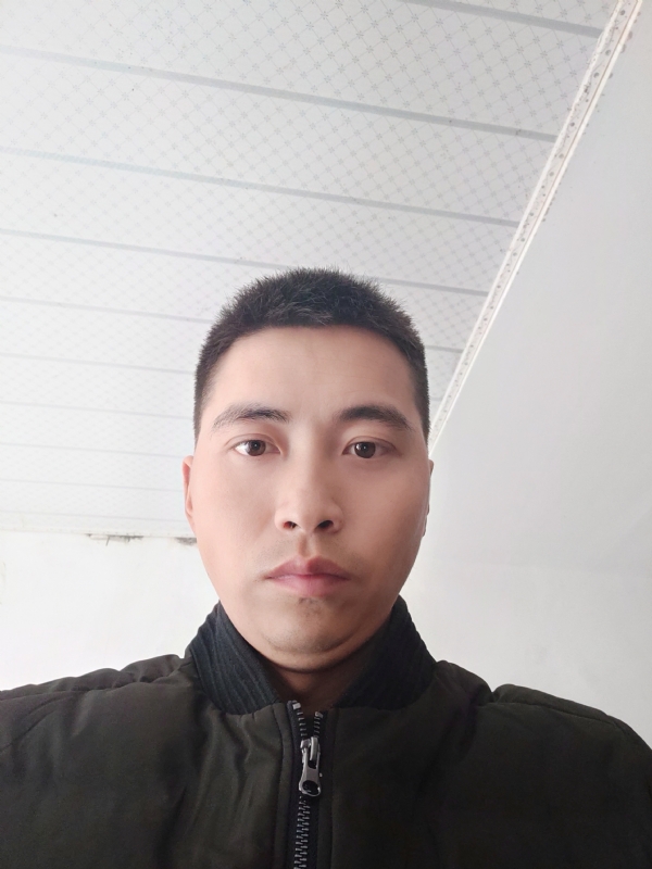 远望星空的第一张照片--南阳相亲服务中心