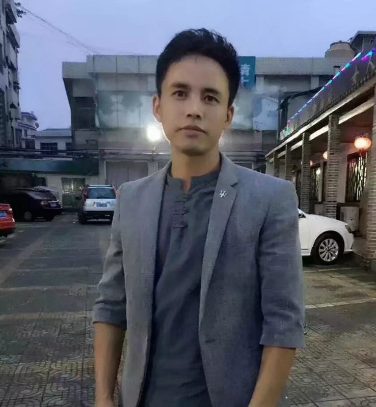 华谢的第一张照片--南阳相亲服务中心