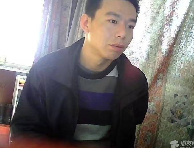 向钱奔跑的第一张照片--南阳相亲服务中心