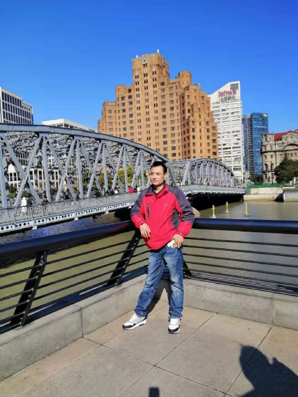 老乐的第一张照片--南阳相亲服务中心