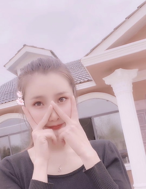 小媛的第一张照片--南阳相亲服务中心