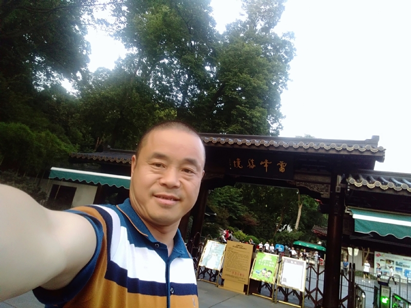 夏雨晨紫的第一张照片--南阳相亲服务中心