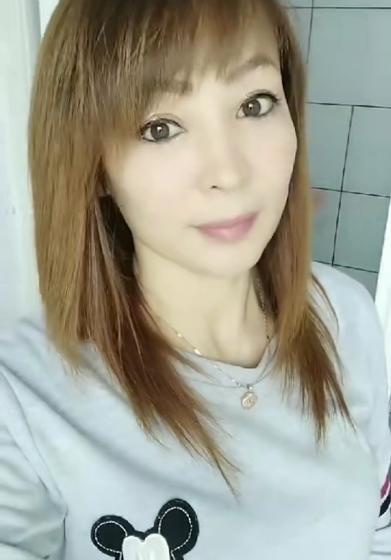 魅力白玲的第一张照片--南阳相亲服务中心