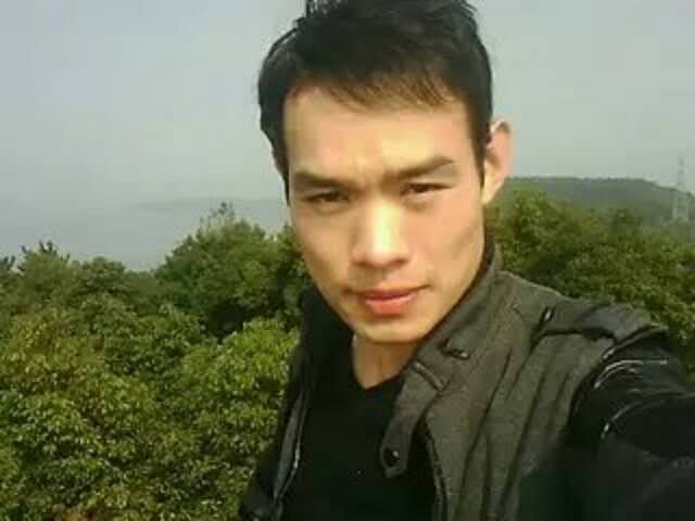 明镜的第一张照片--南阳相亲服务中心