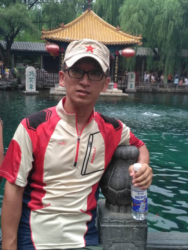 晓峰的第二张照片--南阳相亲服务中心