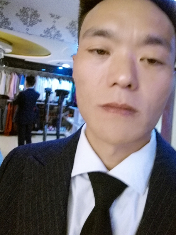 醉酒的蝴蝶的第二张照片--南阳相亲服务中心