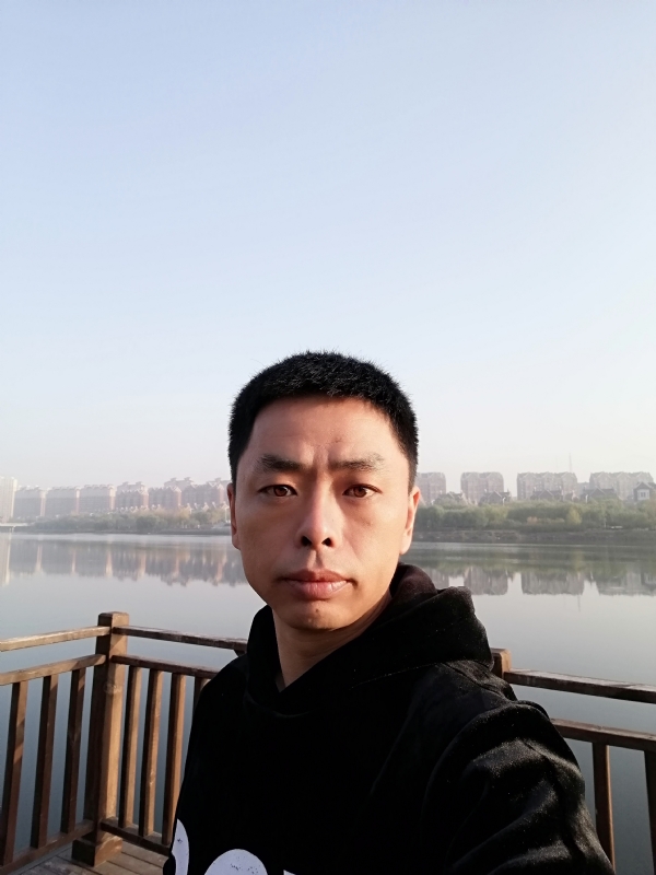 蓝颜的第一张照片--南阳相亲服务中心