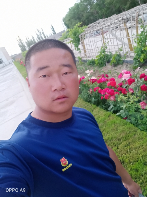 奋斗中的青春最美丽的第一张照片--南阳相亲服务中心