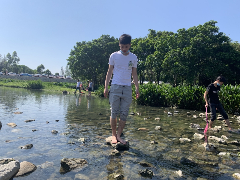 放假吃鸡的第一张照片--南阳相亲服务中心