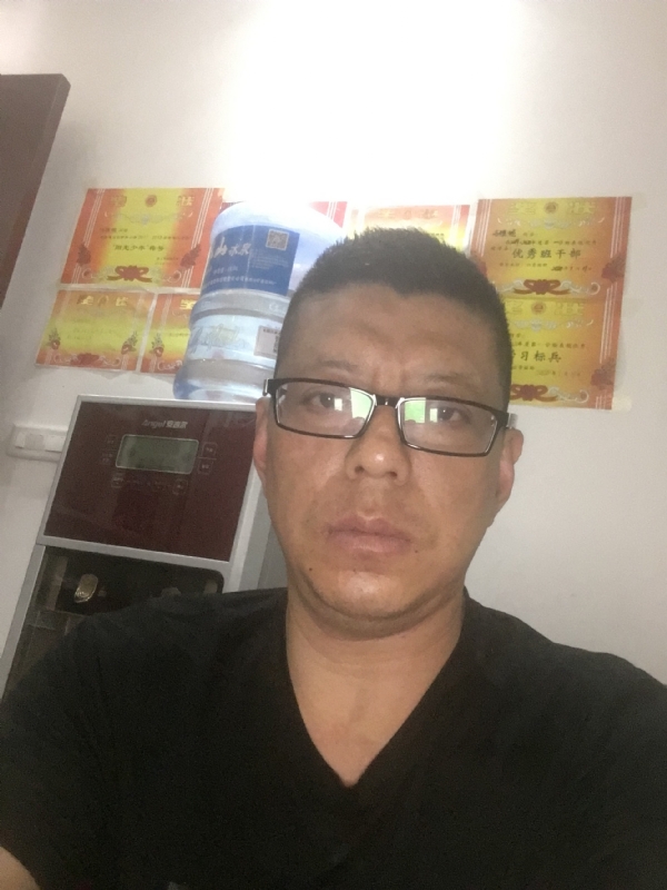 牵手的第一张照片--南阳相亲服务中心