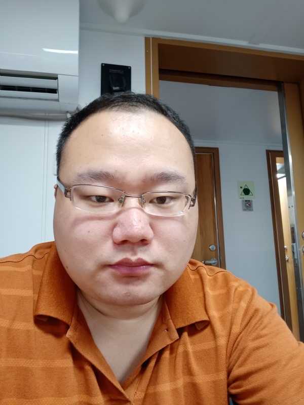 努力爱一次的第一张照片--南阳相亲服务中心