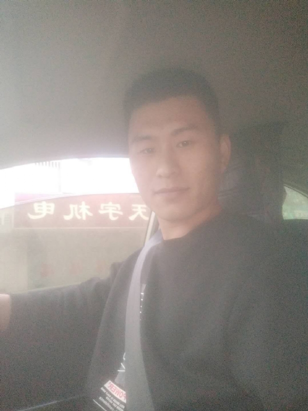 老鼠爱上猫的第一张照片--南阳相亲服务中心