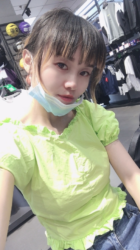 婀娜袅袅的第一张照片--南阳相亲服务中心