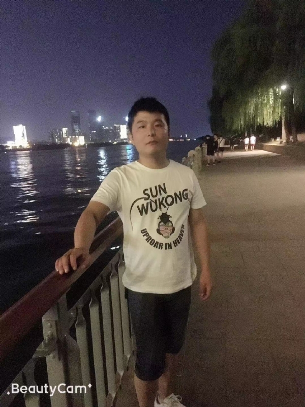 古月的第二张照片--南阳相亲服务中心