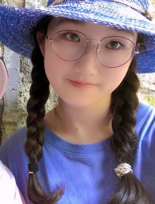 渴望爱情的第一张照片--南阳相亲服务中心