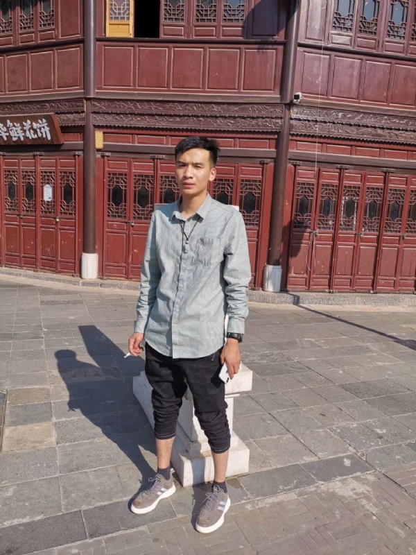 刘方的第一张照片--南阳相亲服务中心