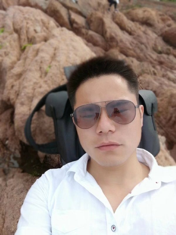 易听的第二张照片--南阳相亲服务中心