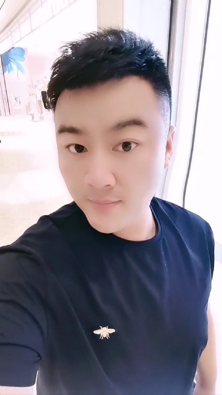 微风徐徐的第二张照片--南阳相亲服务中心