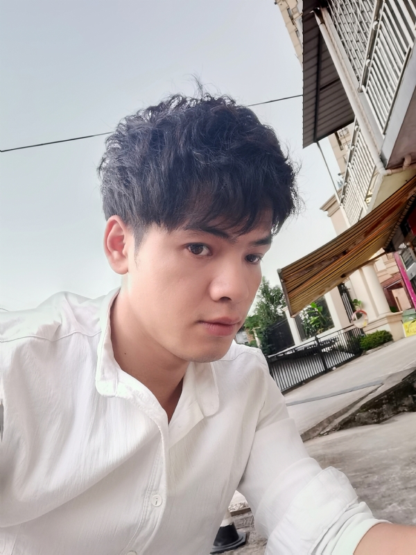 幕后老板的第一张照片--南阳相亲服务中心