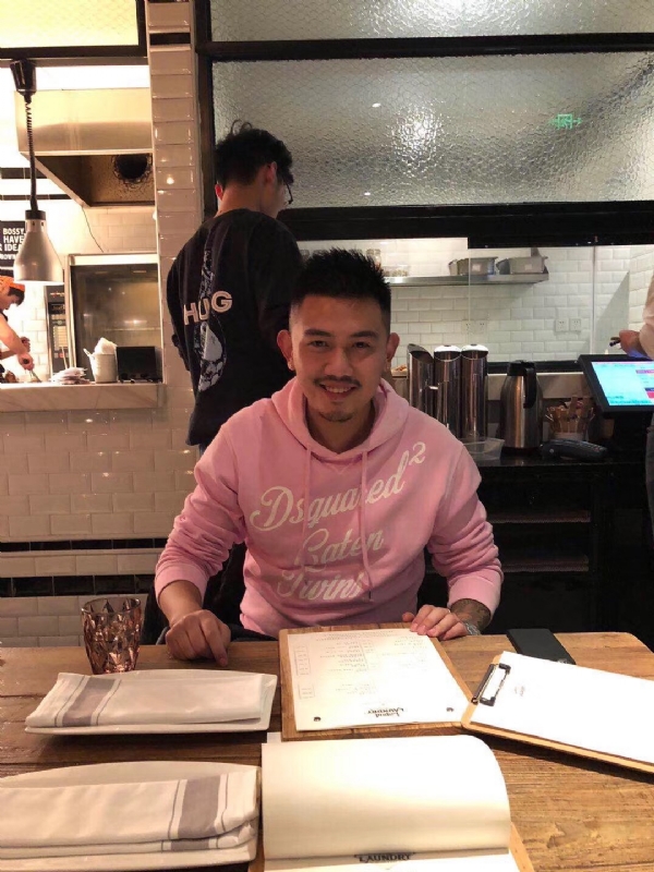 雪云飘的第一张照片--南阳相亲服务中心