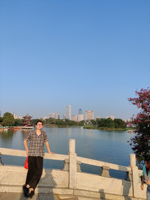 萍水相逢晏的第一张照片--南阳相亲服务中心