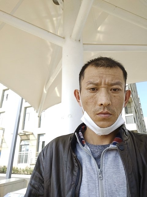 孤狼的第一张照片--南阳相亲服务中心