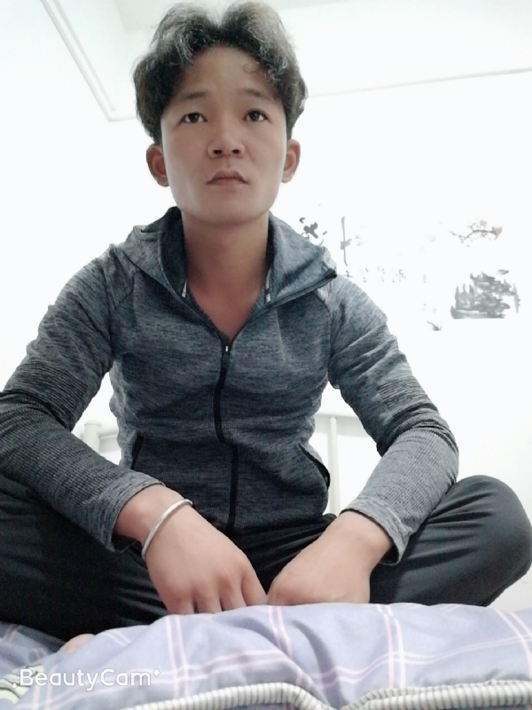 东浩学长的第一张照片--南阳相亲服务中心